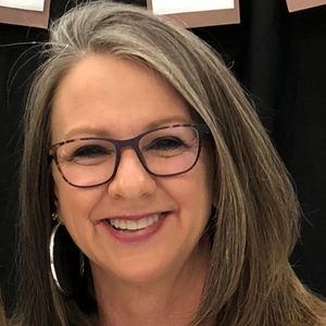 Meet your Posher, Nora